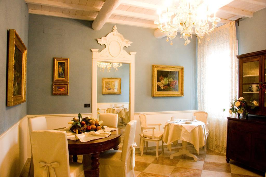 B&B A Casa Dell'Antiquario San Benedetto Po Extérieur photo