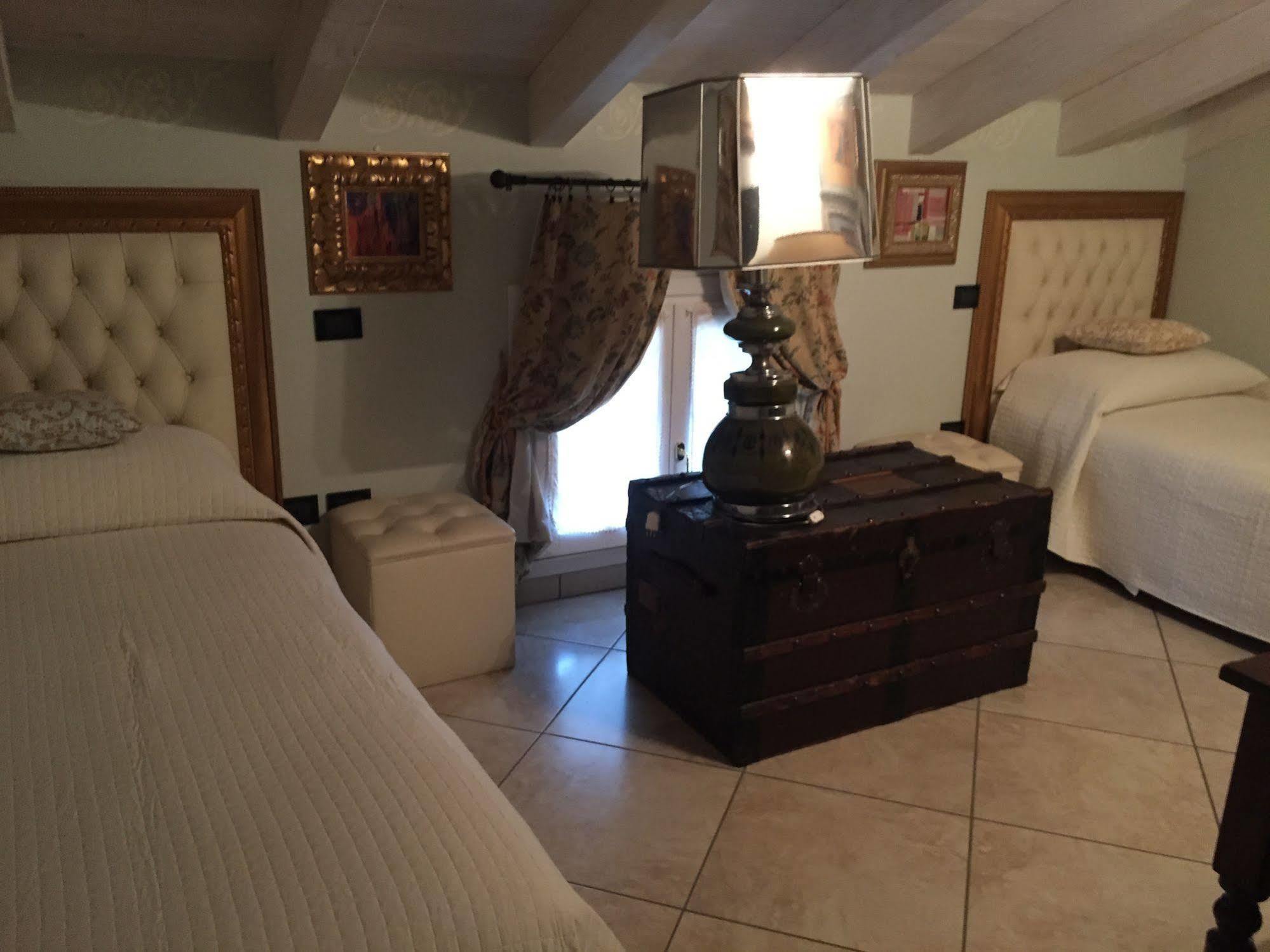 B&B A Casa Dell'Antiquario San Benedetto Po Extérieur photo