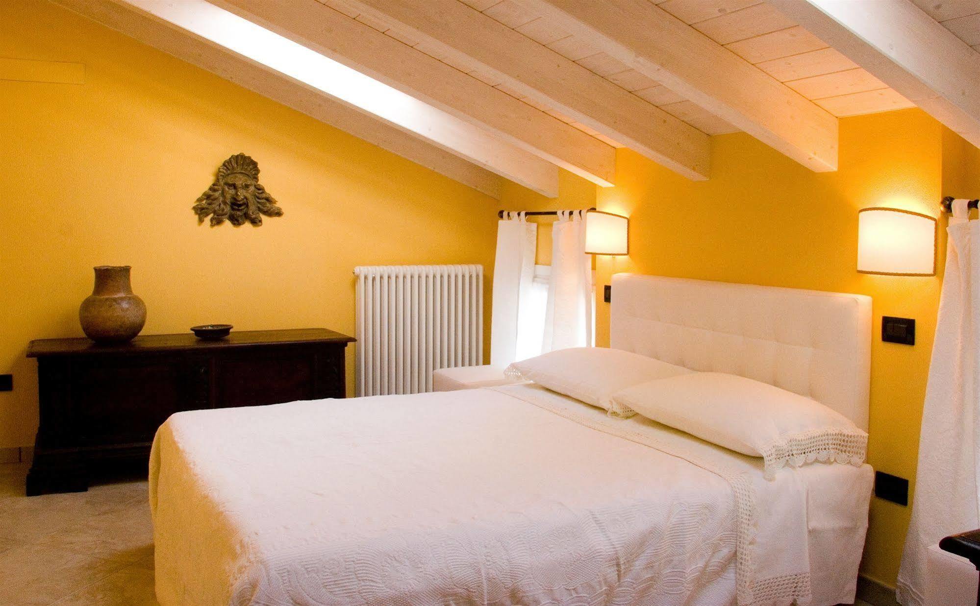 B&B A Casa Dell'Antiquario San Benedetto Po Extérieur photo